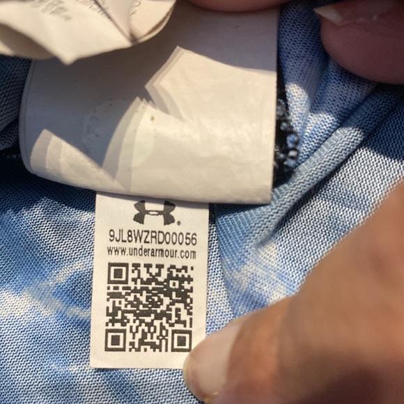 EUC Under Armour Tee - Picture 10 of 12